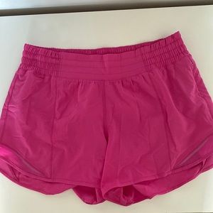 Lululemon hotty hot high rise 4”
